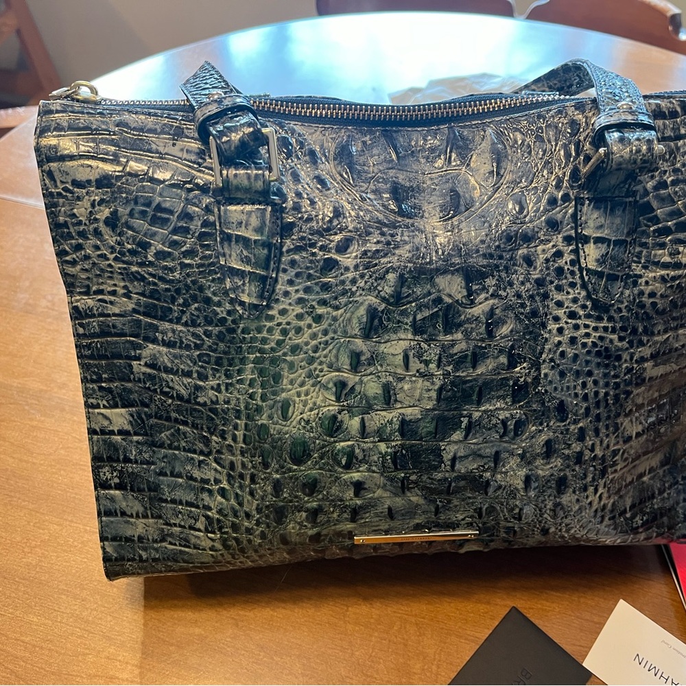 ANYWHERE TOTE Glacier Melbourne and matching ADY WALLET